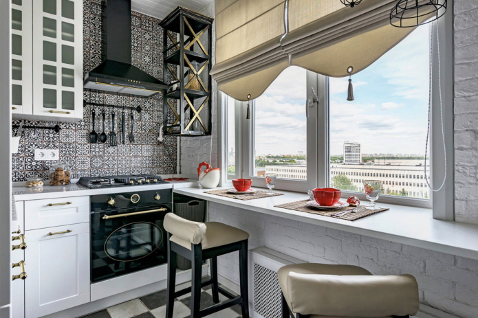 квадратная кухня