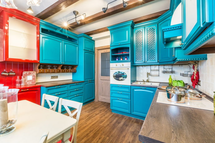 кухня синяя с красным