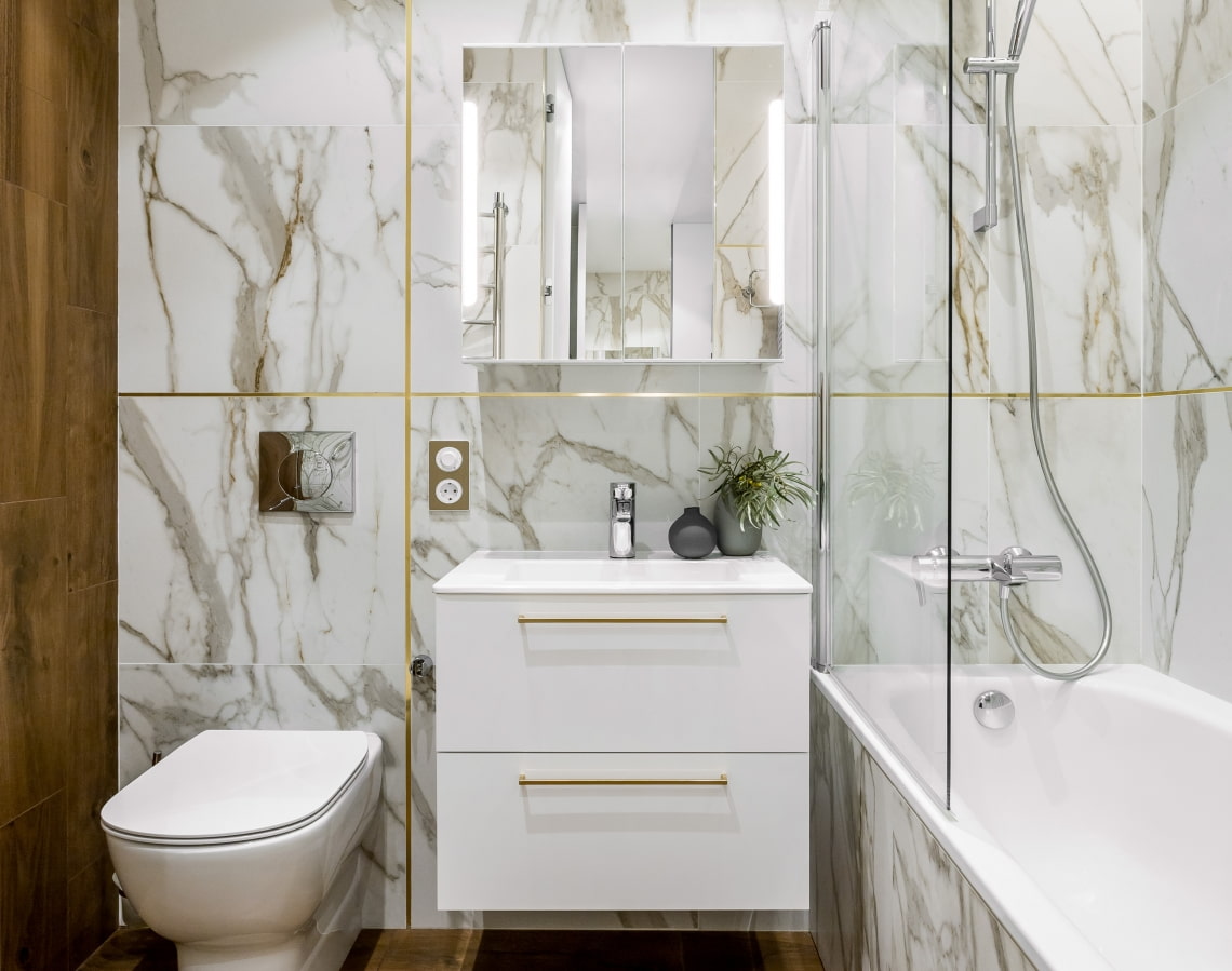 [40+] дизайн ванной комнаты плитка под мрамор