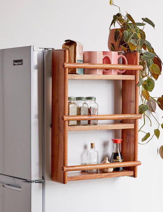 10 оригинальных идей для декора холодильника
