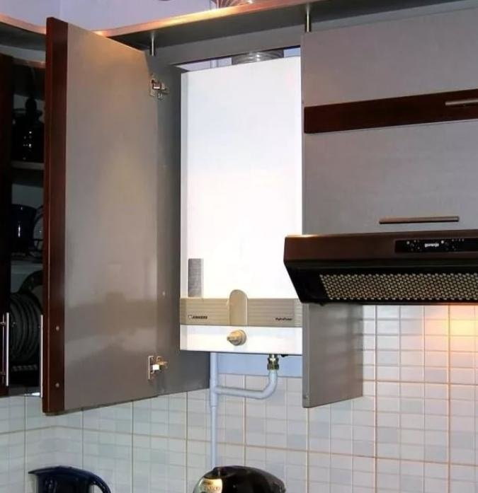 настенный шкаф для водонагревателя