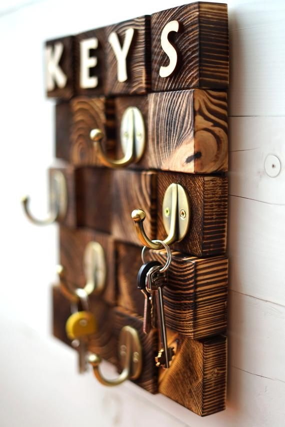 Ключница деревянная «Домик» с полочкой