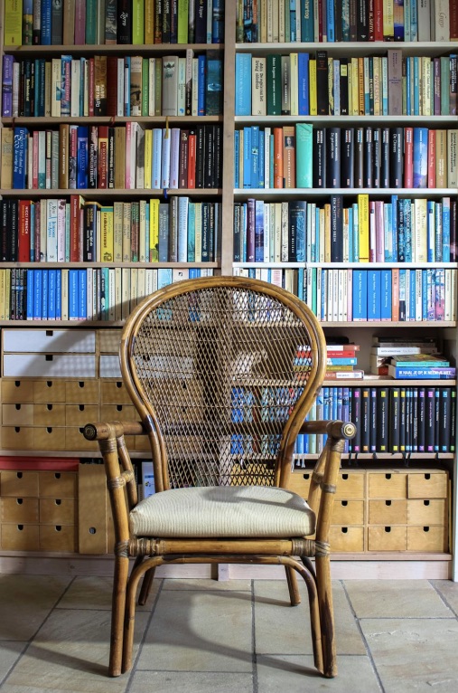 плетеные кресла