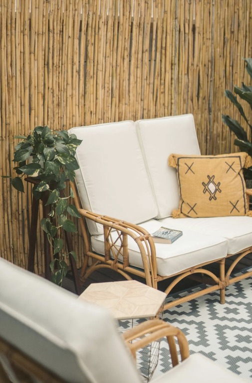 бамбук на стенах