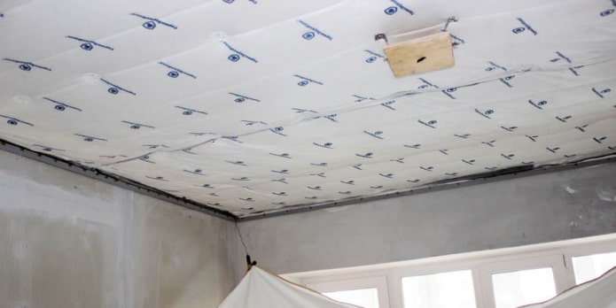 бескаркасная шумоизоляция потолка