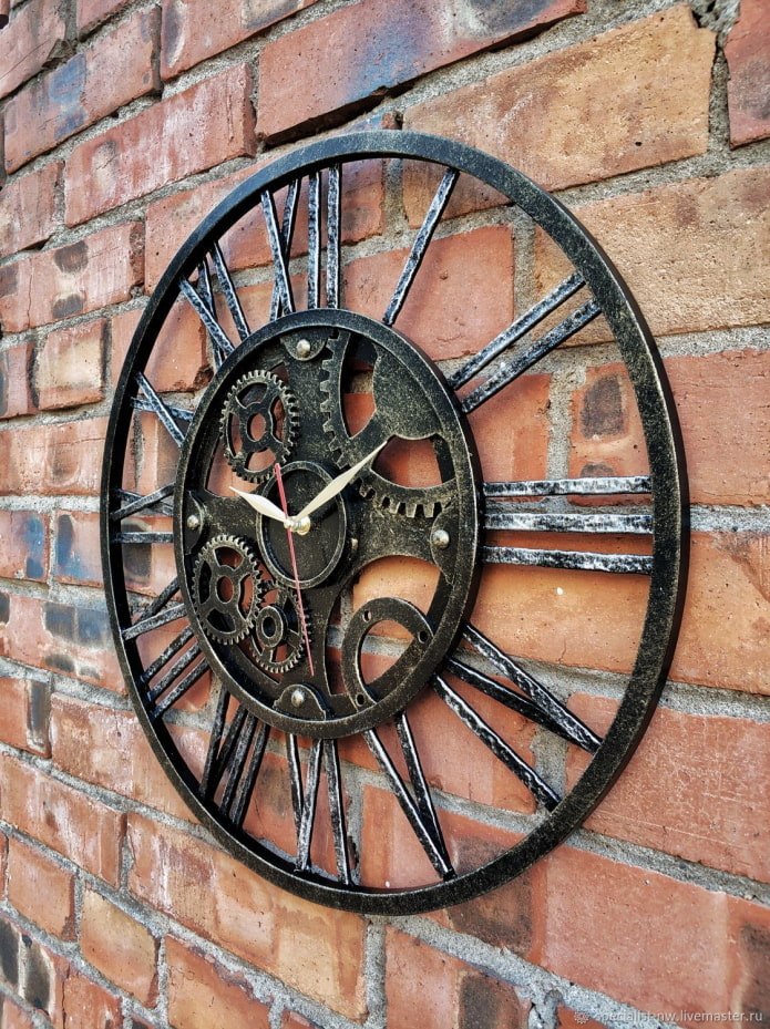 кованые часы в стиле лофт
