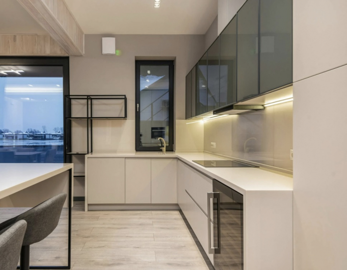 стеклянный фартук