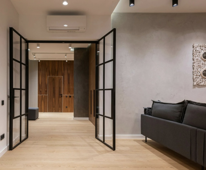 стеклянные двери