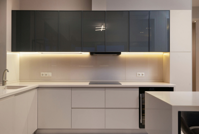 стеклянный фартук