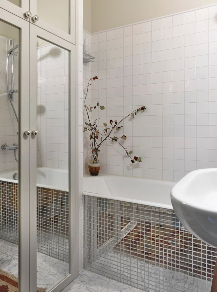 Мозаика с другой плиткой