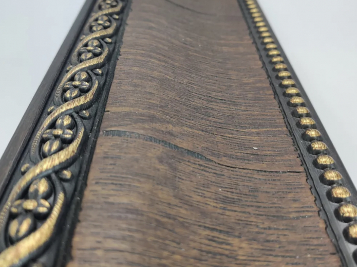 деревянный плинтус