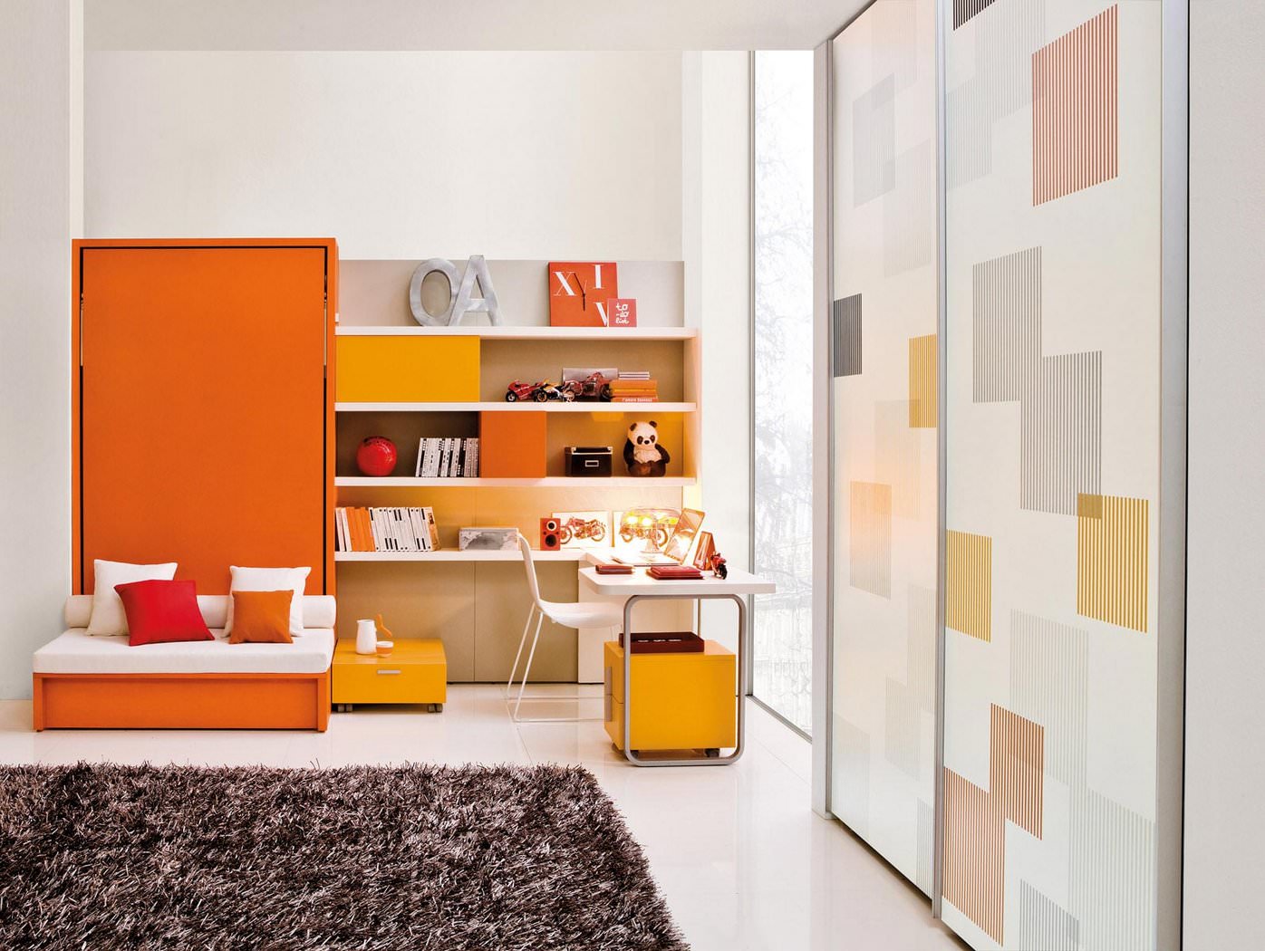 Какая мебель есть в комнате. Спальня трансформер детская Clei. Оранжевая детская комната. Оранжевая комната для детей. Оранжевый в интерьере.