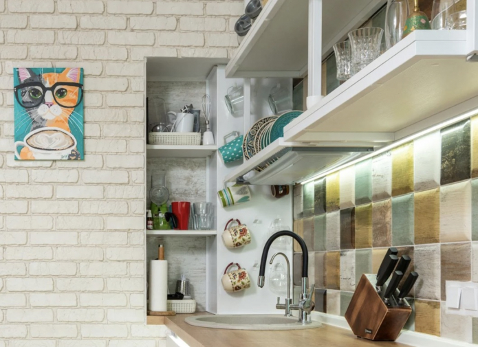 белый кирпич в кухне