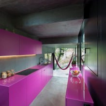 Фиолетовый гарнитур на кухне: дизайн, сочетания, выбор стиля, обоев и штор-12