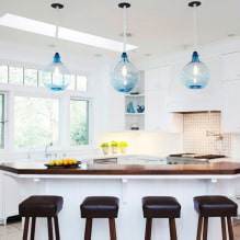 Белая кухня с деревянной столешницей: 60 современных фото и вариантов дизайна-7