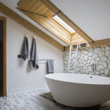 Дизайн ванной на мансарде: особенности отделки, цвет, стиль, выбор штор, 65 фото-5