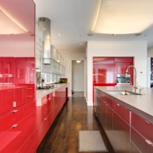 Красный кухонный гарнитур: особенности, виды, сочетания, выбор стиля и штор-5