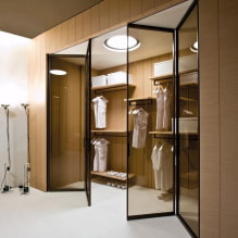 Двери в гардеробную комнату: виды, материалы, дизайн, цвет-5