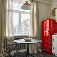 Обеденный стол для маленькой кухни: виды, дизайн, формы, расположение в комнате-5