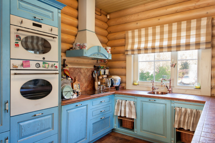 Особенности отделки кухни в деревянном доме