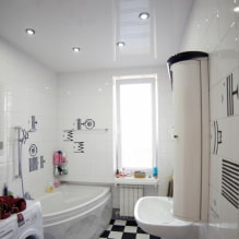 Натяжной потолок в ванной: плюсы и минусы, виды и примеры дизайна-7